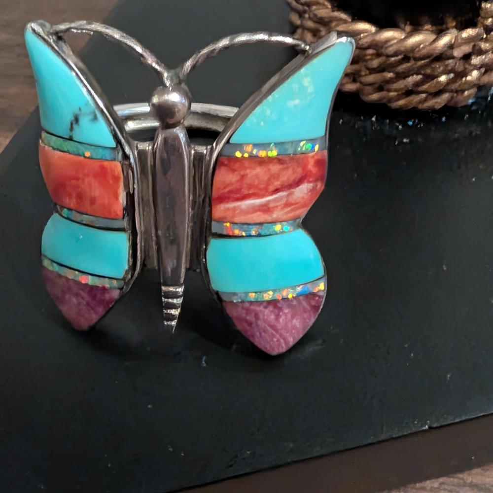 Colorful Butterfly Ring - Picture 8 of 10
